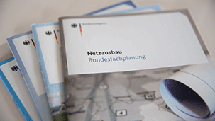 verweist auf: Broschüre Bundesfachplanung Klicken Sie zum Download auf den orangefarbenen Link. (verweist auf: Broschüre Bundesfachplanung)